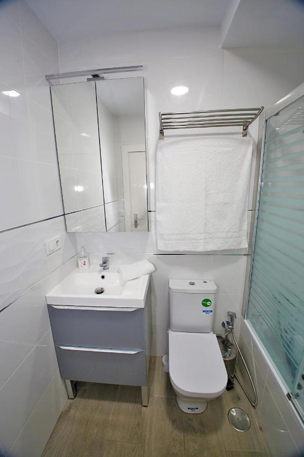 Turina Apartment -Ac Near Beach Alicante Bagian luar foto